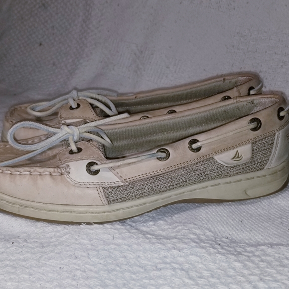 6.5 M Women's Sperrys - Picture 2 of 5